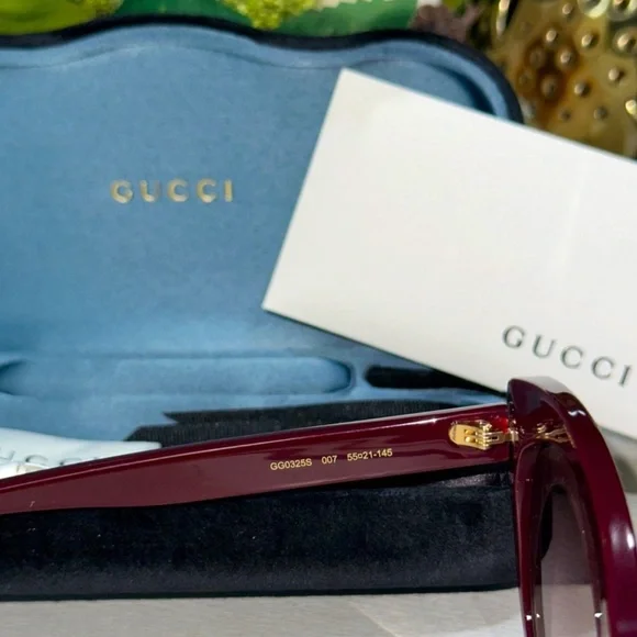 Gucci Burgundy Sunglasses - Picture 5 of 6